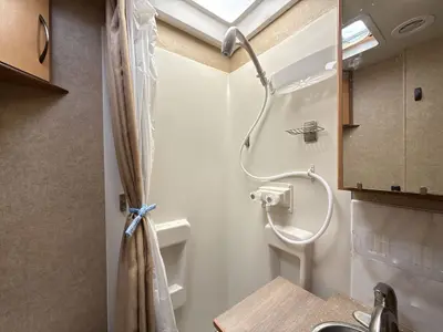 2015 Thor Motor Coach Citation photo 40