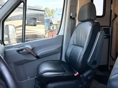 2015 Thor Motor Coach Citation photo 22