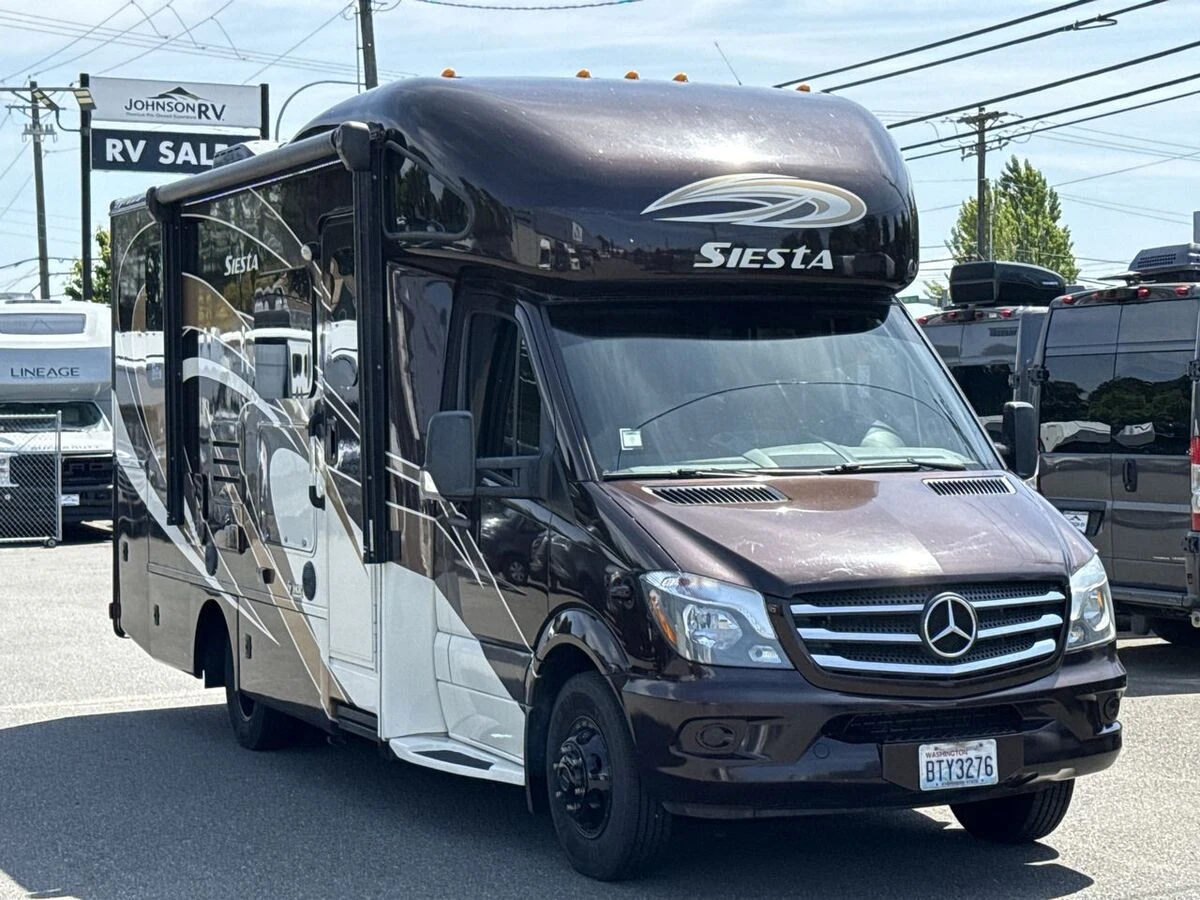 2017 Thor Motor Coach Siesta exterior