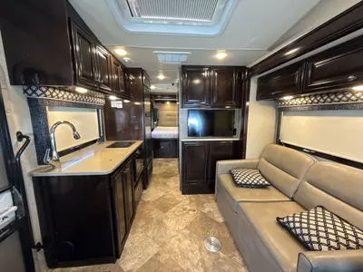 2017 Thor Motor Coach Siesta photo 46