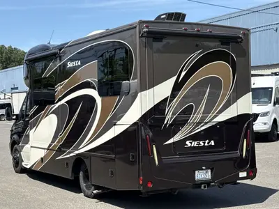 2017 Thor Motor Coach Siesta photo 7