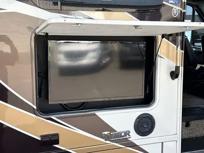 2017 Thor Motor Coach Siesta photo 11