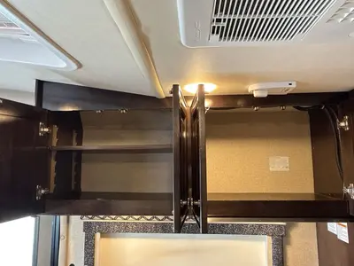 2017 Thor Motor Coach Siesta photo 36
