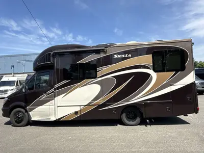 2017 Thor Motor Coach Siesta photo 6