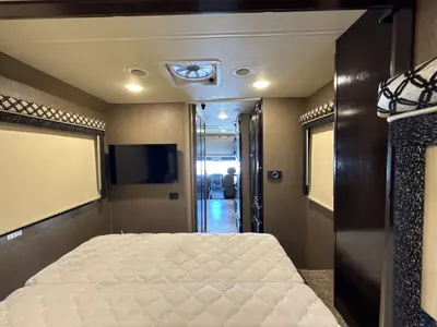 2017 Thor Motor Coach Siesta photo 47