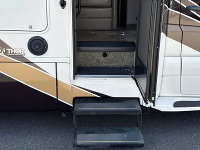 2017 Thor Motor Coach Siesta photo 21