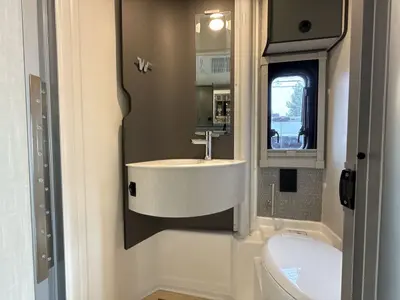 2027 Winnebago Ekko photo 39