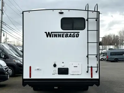 2026 Winnebago Thrive photo 8