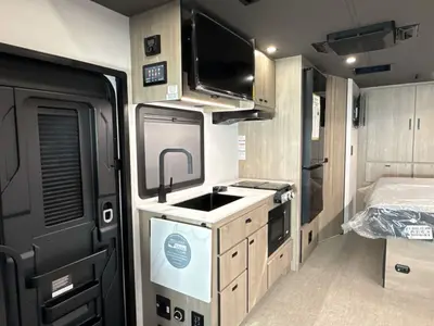 2027 Grand Design Lineage Series M photo 30
