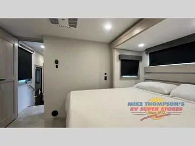 2025 Grand Design Solitude photo 24
