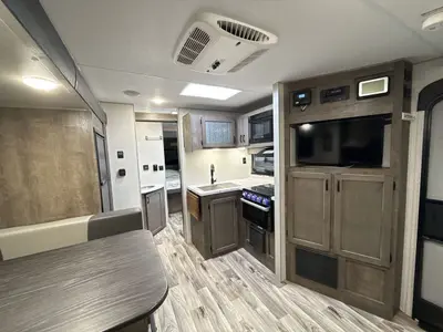 2022 Venture RV Sonic photo 23
