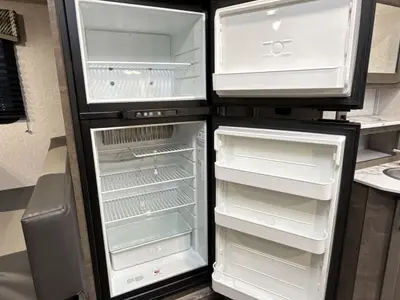 2022 Venture RV Sonic photo 25
