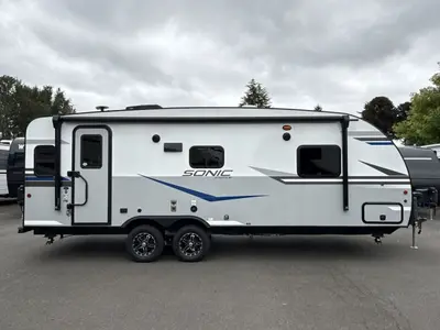 2022 Venture RV Sonic photo 10