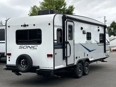 2022 Venture RV Sonic photo 9