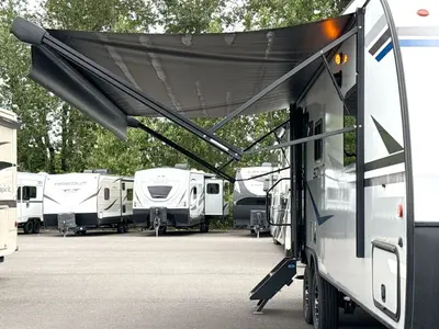 2022 Venture RV Sonic photo 18