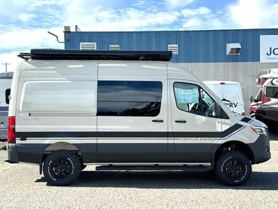 2026 Storyteller Overland Classic Mode photo 10