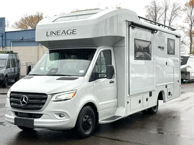 2026 Grand Design Lineage Series M photo 5