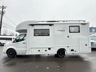 2026 Grand Design Lineage Series M photo 6