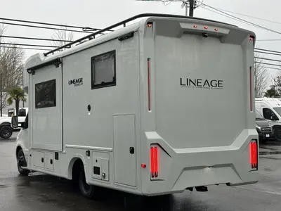 2026 Grand Design Lineage Series M photo 7