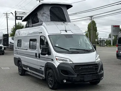 2027 Winnebago Solis photo 3