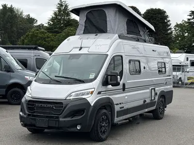 2027 Winnebago Solis photo 5