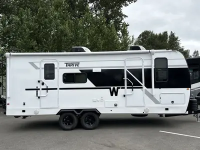 2026 Winnebago Thrive photo 10