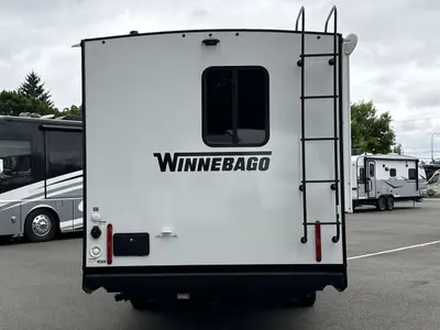 2026 Winnebago Thrive photo 8
