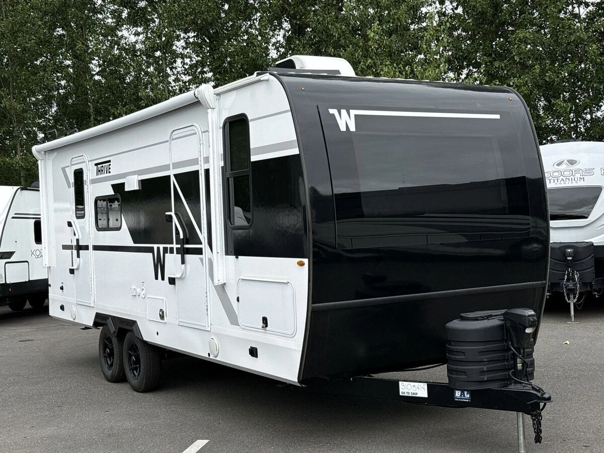 2026 Winnebago Thrive exterior