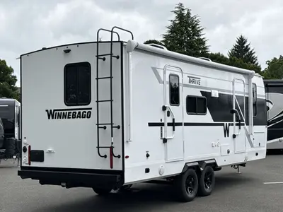 2026 Winnebago Thrive photo 9