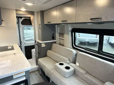2026 Thor Motor Coach Rize photo 28