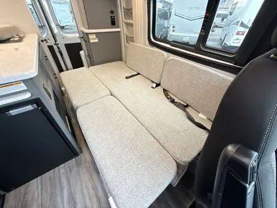 2026 Thor Motor Coach Rize photo 35
