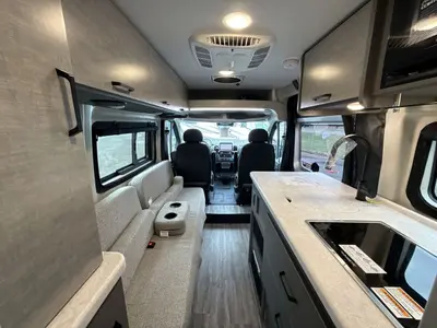 2026 Thor Motor Coach Rize photo 43