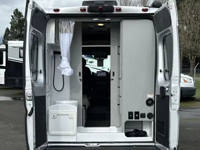 2026 Thor Motor Coach Rize photo 44