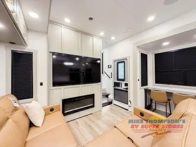 2026 Brinkley Model G photo 8