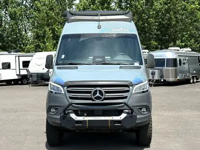 2026 Remote Vans Oasis Series photo 4