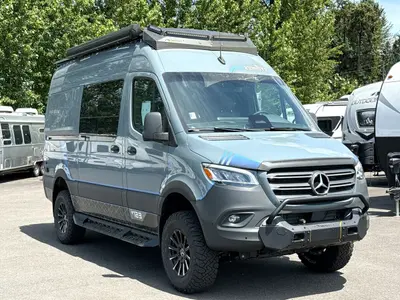 2026 Remote Vans Oasis Series photo 3