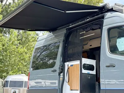 2026 Remote Vans Oasis Series photo 18