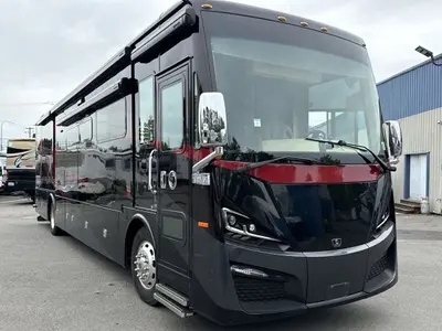 2021 Tiffin Motorhomes Phaeton photo 3