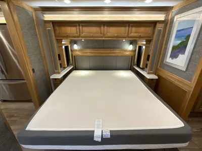 2021 Tiffin Motorhomes Phaeton photo 38