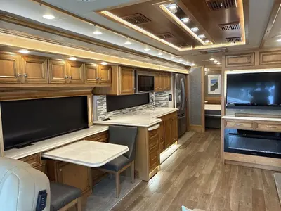 2021 Tiffin Motorhomes Phaeton photo 29