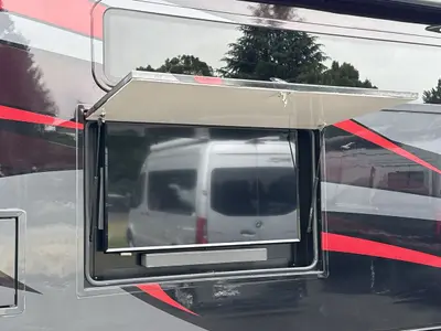 2021 Tiffin Motorhomes Phaeton photo 11