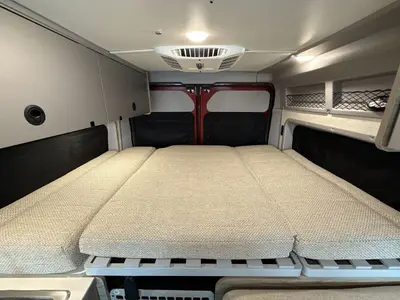 2024 Winnebago Solis photo 33