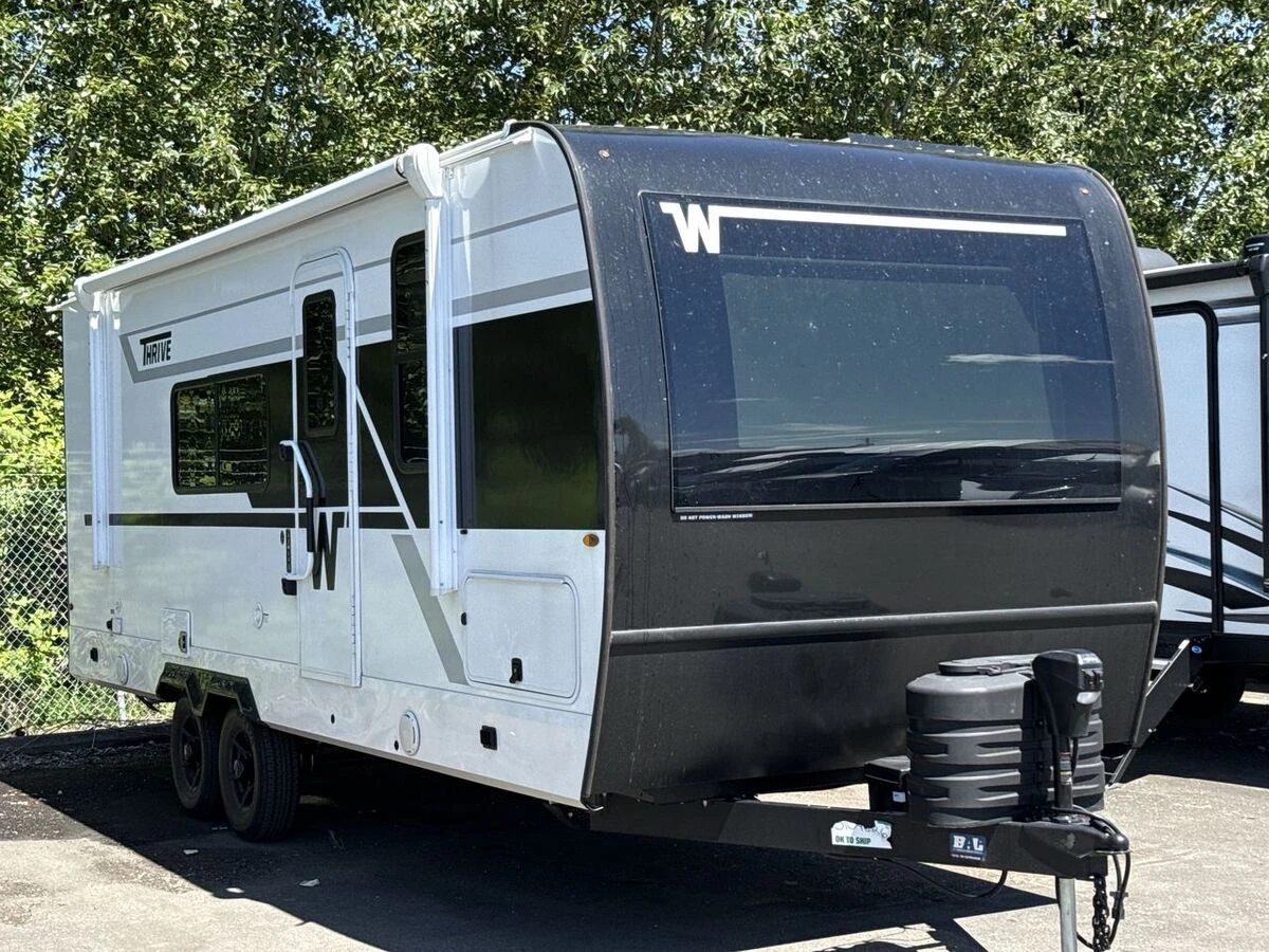 2026 Winnebago Thrive exterior