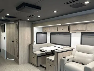 2026 Grand Design Lineage Series F photo 31