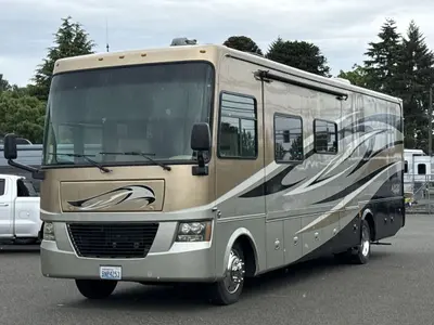 2011 Tiffin Motorhomes Allegro photo 5