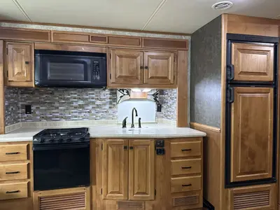 2011 Tiffin Motorhomes Allegro photo 47