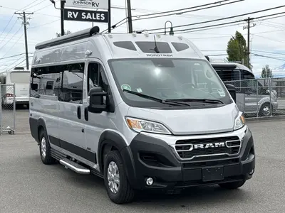 New 2025 Roadtrek Play