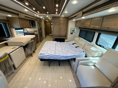 2026 Tiffin Motorhomes Allegro Red photo 41