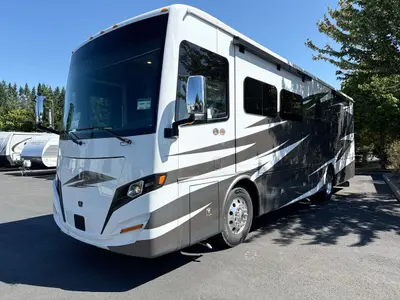2026 Tiffin Motorhomes Allegro Red photo 5