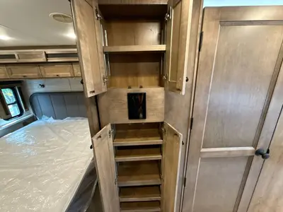 2026 Tiffin Motorhomes Allegro Red photo 25